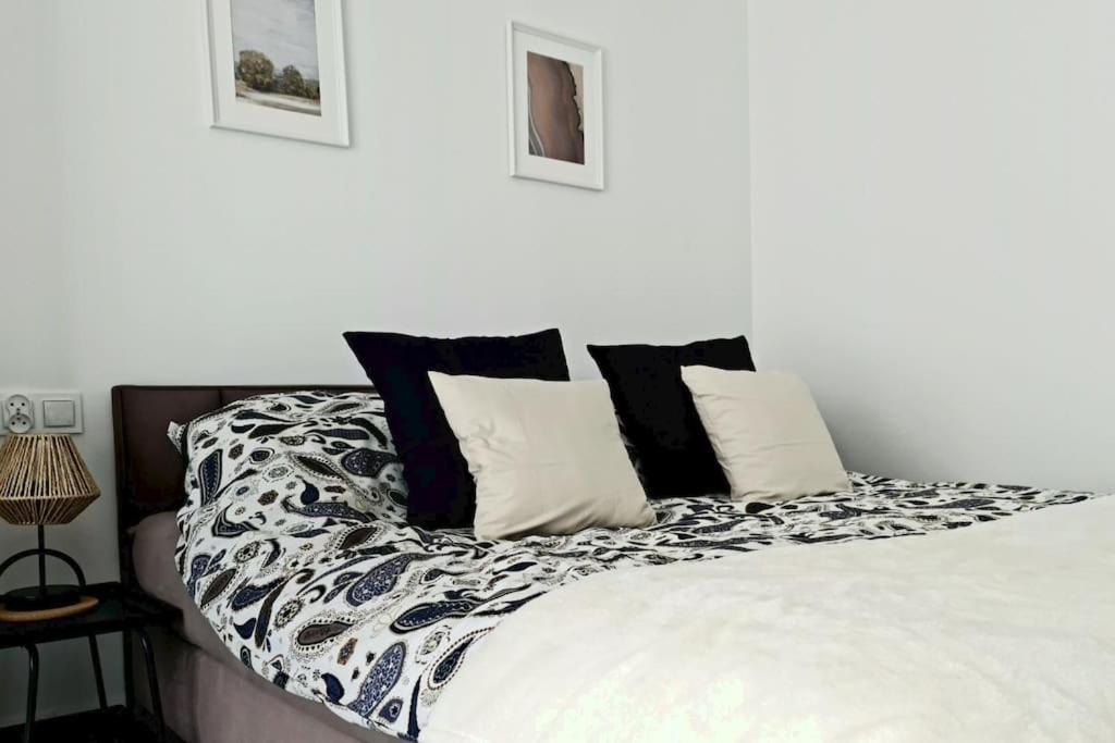 Apartament Poludniowy Z Balkonem 2 Osoby Warsaw Exterior photo